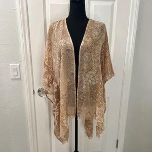 Petanu by Pashma Shawl Kimono in a Floral Paisley from Anthropologie - One Size
